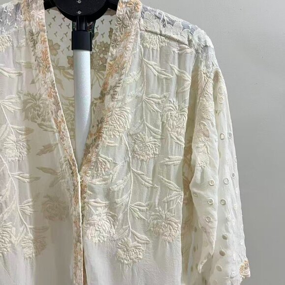 NWOT Johnny Was Kimono Embroidered Floral Jacket Coat Cream Ivory Size S - Picture 4 of 16